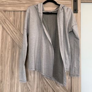 Hooded Under Armour lightweight sweatshirt